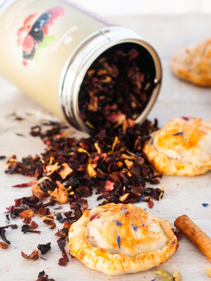 HAND PIES, SACCOTTINI DI MELE AI SAPORI DEL BOSCO 01