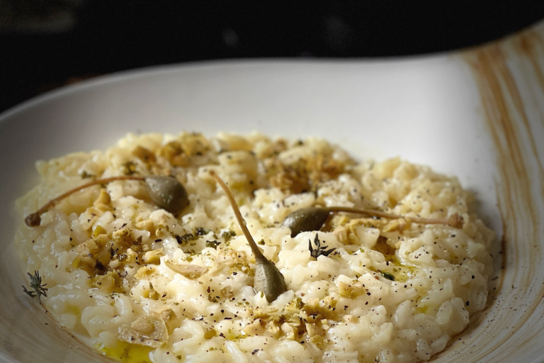 RISOTTO ALL’ONDA CAFFÈ, CREMA E POLVERE DI CAPPERI 03 RISOTTO ALL’ONDA CAFFÈ, CREMA E POLVERE DI CAPPERI 03