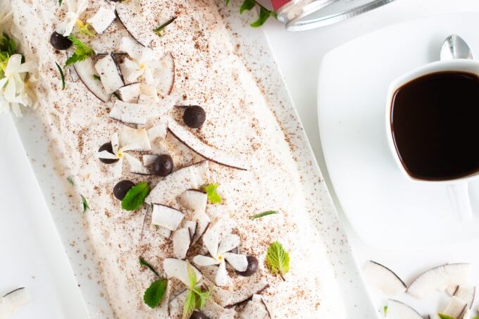 SEMIFREDDO AL CAFFÈ, COCCO E VANIGLIA 01 SEMIFREDDO AL CAFFÈ, COCCO E VANIGLIA 01